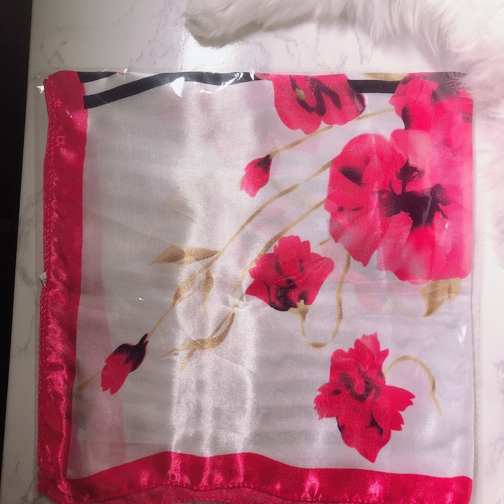100% silk kerchief